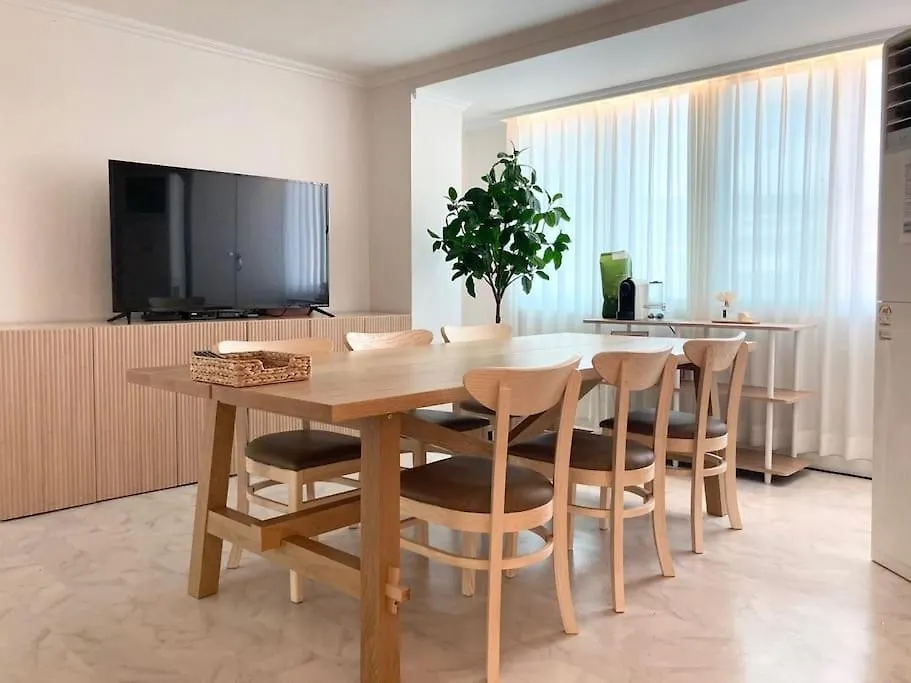 Woodside House/ Hongik St. Exite 5~7 3Min Vila Seul