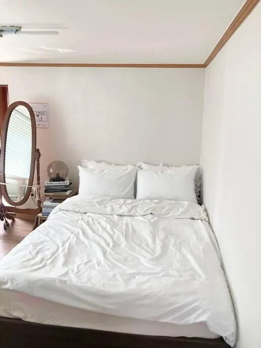 Casa de Férias Woodside House/ Hongik St. Exite 5~7 3Min Vila Seul Coreia do Sul